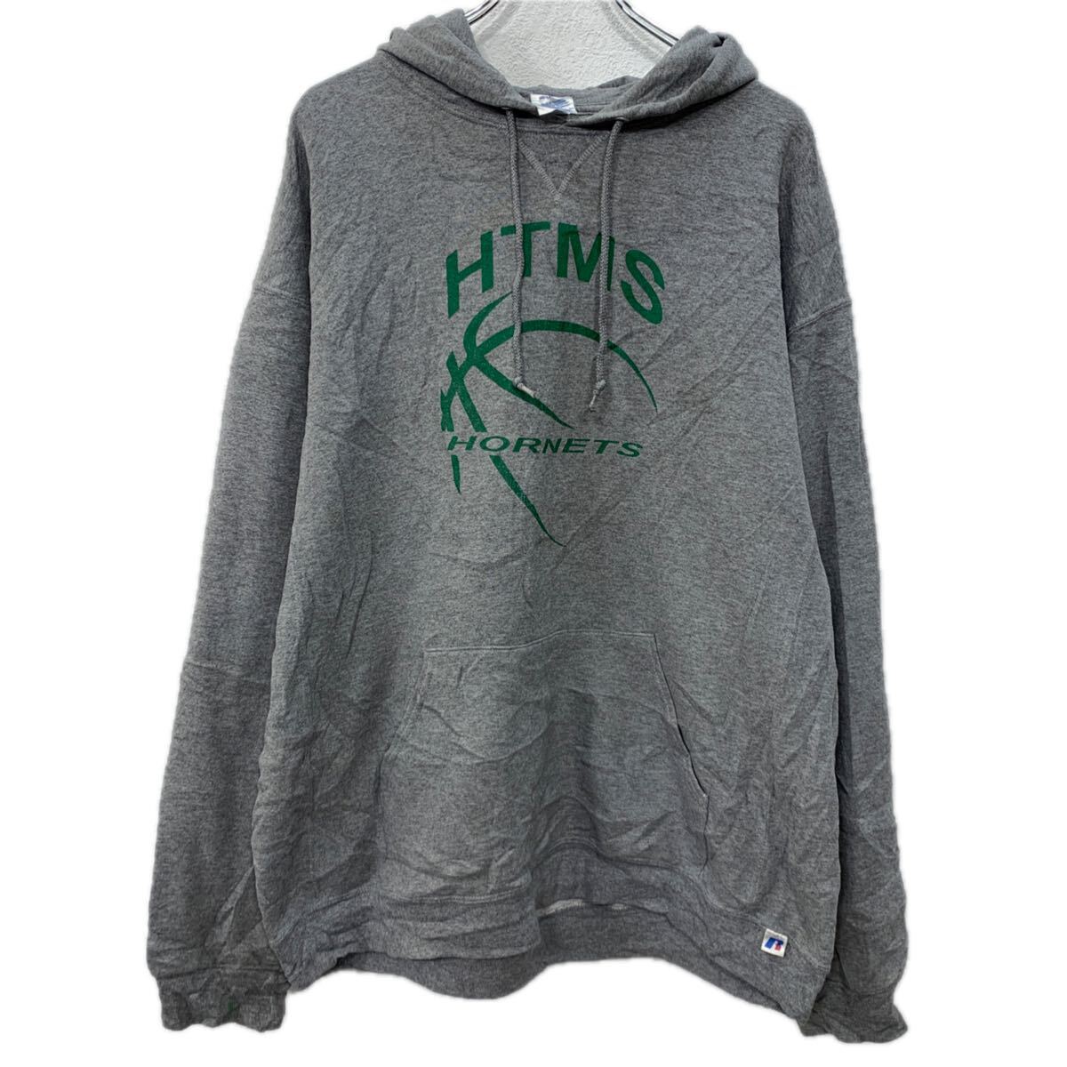 アメリカから輸入した古着になります。コンディションC前身頃、後身頃、交互の両袖に汚れ、左側横に小さなダメージがあります。サイズ表記サイズXL実寸サイズ（cm）着丈 74肩幅 63身幅 60袖丈 64-----------------------------------※コンディション・ランクA-デッドストックや未使用に近い状態B-使用感はあるが綺麗な状態C-使用感があり多少の汚れがある状態D-使用感があり汚れや破れがある状態上記ランクは弊社基準でのランク付けとなります。あくまでも参考として頂き、詳細は画像をご確認の上、ご購入ください。また、見落としによる目立たない穴、ほつれ、破れ、汚れ等のダメージ品が混入している場合もございますことをご理解の上、ご購入をお願い致します。・保管上の折りジワと、ベール品によるシワはご容赦下さい。・状態に特に敏感な方のご入札はご遠慮下さい。※サイズ・表記サイズは商品に記載されているサイズです。・海外規格の為、基本的には大きめのサイズ感となりますが、詳細は実寸をご参照ください。・素人採寸の為、誤差についてはご容赦下さい。・着用感につきましては普段着用されているものとの実寸を比較して参考にされてください。※発送・佐川急便で発送します。・沖縄及び一部離島へはヤマト運輸で発送する場合があります【ご注意】・ご購入後はノークレーム＆ノーリターンにて、お願い致します。（返品は一切お受けできません。）・古着、usedの特性等を充分にご理解頂ける方のご購入に限らせて頂きます。 古着にご理解の無い方、状態に特に敏感な方のご購入はご遠慮下さい。・サイズ感につきましては普段着用されているものとの実寸を比較して参考にされてください。・できるだけ現物に近い色味をお伝えできるように気を付けておりますが、撮影環境や使用するモニターによっては、商品と画像に色誤差が生じますことをご了承ください。【営業について】誠に勝手ながら、土曜、日曜、祝日、年末年始、ゴールデンウィーク、お盆はお休みとさせて頂きます。また、お客様へのご対応時間は基本的には営業日の10:00〜17：00までになります。ご対応時間外や休業日にご落札いただいた商品や、ご質問など、頂いたご連絡への返信が滞る場合がございます。ご連絡、発送は休業明けより順次行っていきますのでご了承よろしくお願いいたします。20260115-0