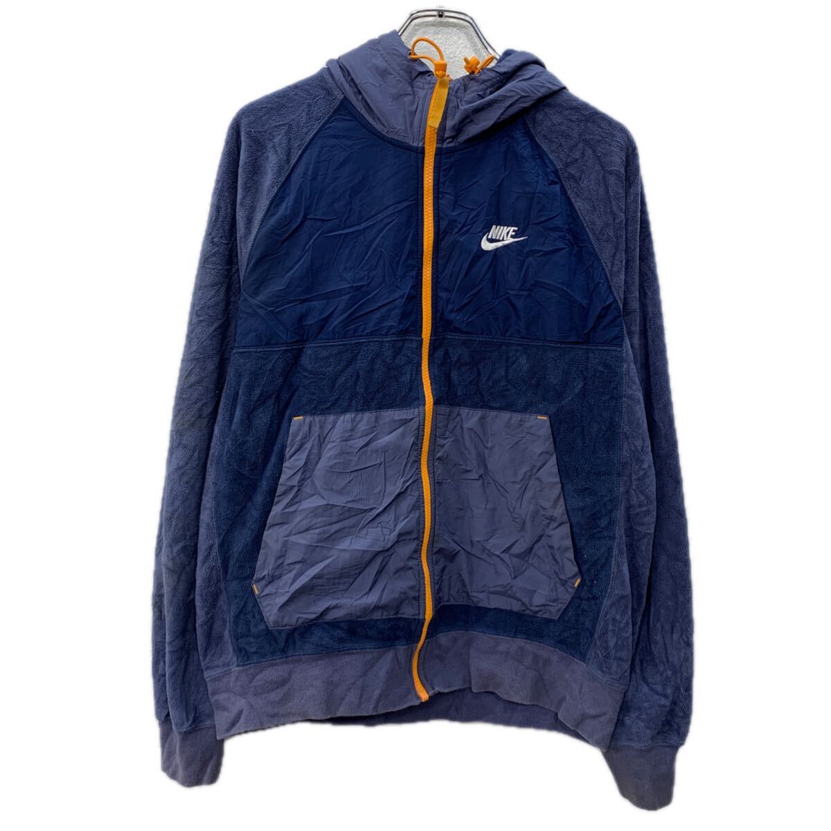 【中古】【古着】 NIKE フリースジャケット S ネイビー オレンジ ナイキ ジップアップ ワンポイント刺繍 フリース スポーティー アウトドア 秋物 a801-5986