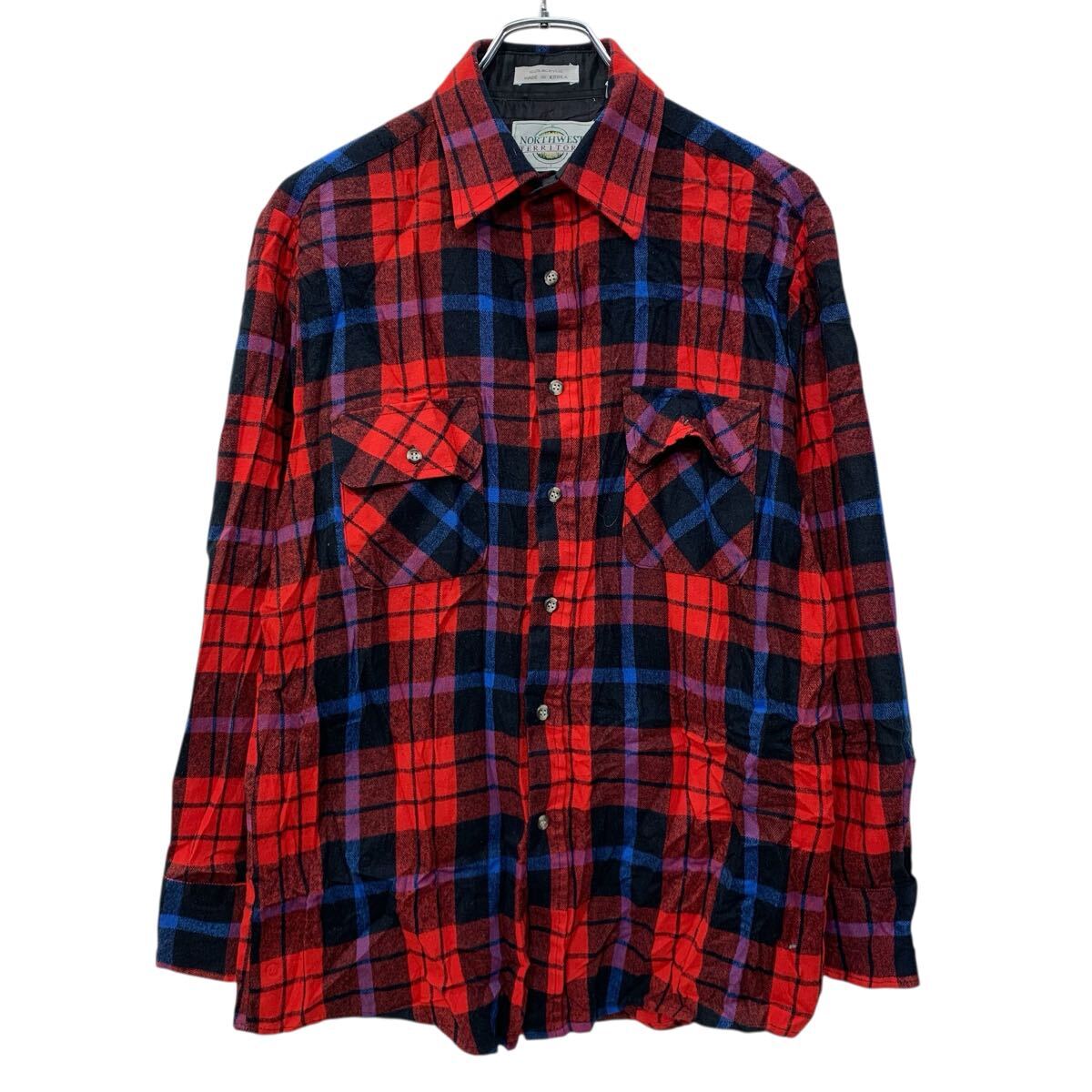 【中古】【古着】 NORTHWEST TERRITORY 長袖 ネルシャツ M レッド マルチカラー ボタン 襟芯 胸ポケット チェックシャツ チェック柄 秋物 a803-6521