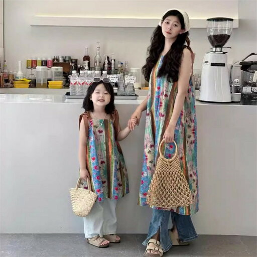 家族お揃い 親子服 リンクコーデ 親子 セット 夏 夏服 親子ペアルック 親子ペア 親子コーデ 女の子 レディース 花柄ワンピース キャミソール 花柄 総柄 ノースリーブ ロングワンピース 薄手 涼しい 旅行 家族写真 記念撮影 家族活動 海辺 ビーチ 海旅行 ギフト ママと娘 家族お揃い 親子服 リンクコーデ 親子 セット 夏 夏服 親子ペアルック 親子ペア 親子コーデ 女の子 レディース 花柄ワンピース キャミソール 花柄 総柄 ノースリーブ ロングワンピース 薄手 涼しい 旅行 家族写真 記念撮影 家族活動 海辺 ビーチ 海旅行 ギフト ママと娘
