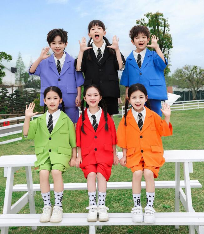 子供ダンス衣装 ジャズダンス衣装 7色靴下対応可能 ジャズダンス衣装 女の子 男の子ダンス衣装 半袖スーツ+ ショートパンツ2点セット/5点セット 舞台ダンスウ...