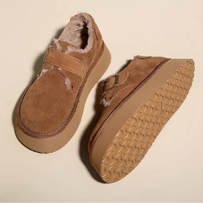 防寒シューズ スノーシューズ レディース ウインターシューズ ムートン 裏起毛 裏ボア モカシン ラウンドトゥ スリッポン シューズ 履きやすい 防寒 冬 厚底靴 靴 おしゃれ 可愛い ファッション カジュアル 秋冬 通学 あったか お出かけ 歩きやすい 通勤 滑り止め 滑らない