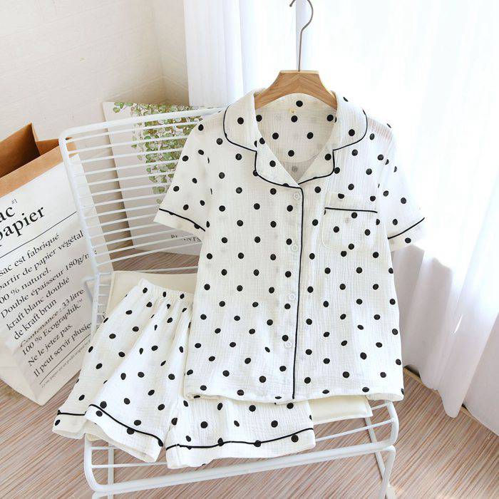 パジャマ ダブルガーゼ レディース 綿 水玉 ドット柄 総柄 セットアップ 上下セット 上下 2点セット 半袖 夏 夏服 パンツセット ショートパンツ 短パンツ ウェストゴム 開襟 胸ポケット付き 半ズボン 薄手 快適 通気性良い 涼しい 無地 おしゃれ 体型カバー