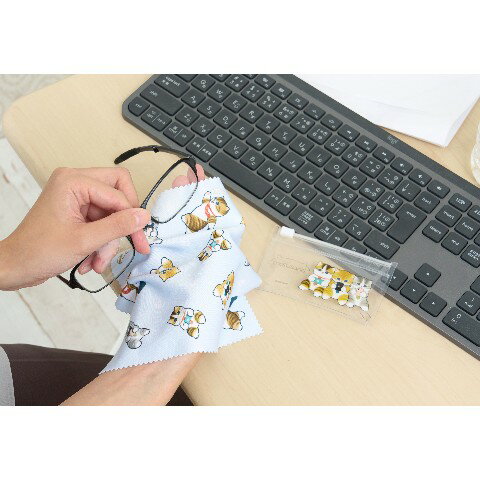 【20%OFF!!SALE】【mofusand】はたらく！サラリ−にゃん メガネもふけるマルチクロス