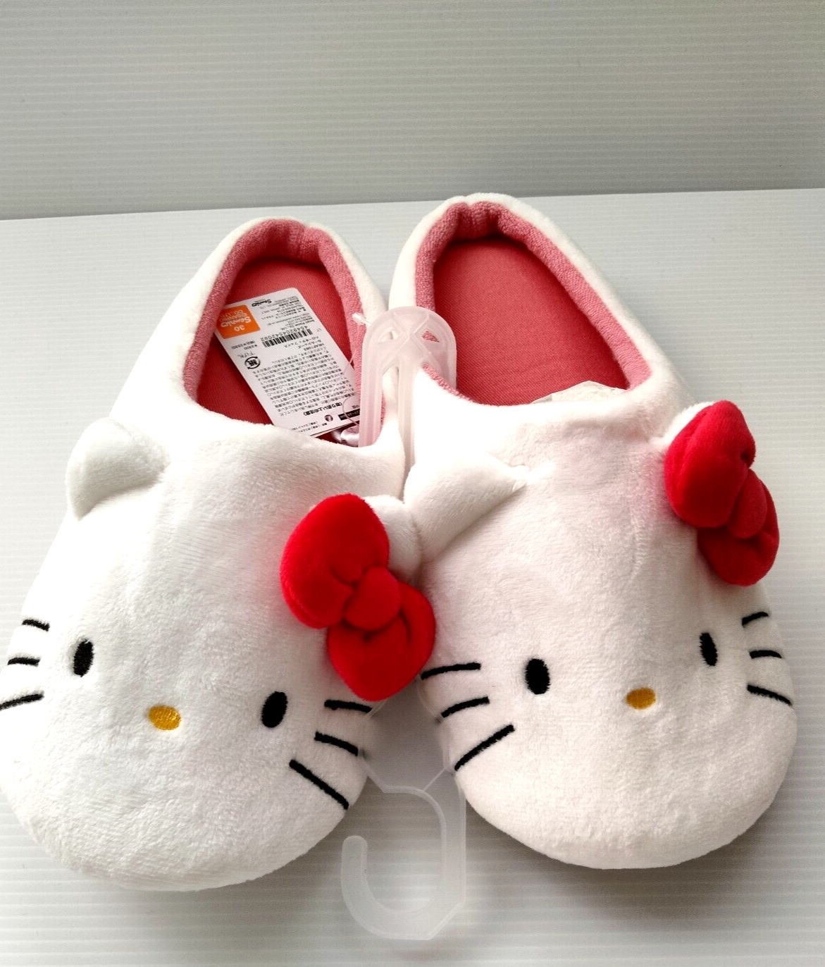 楽天市場】キティちゃん ルームシューズの通販