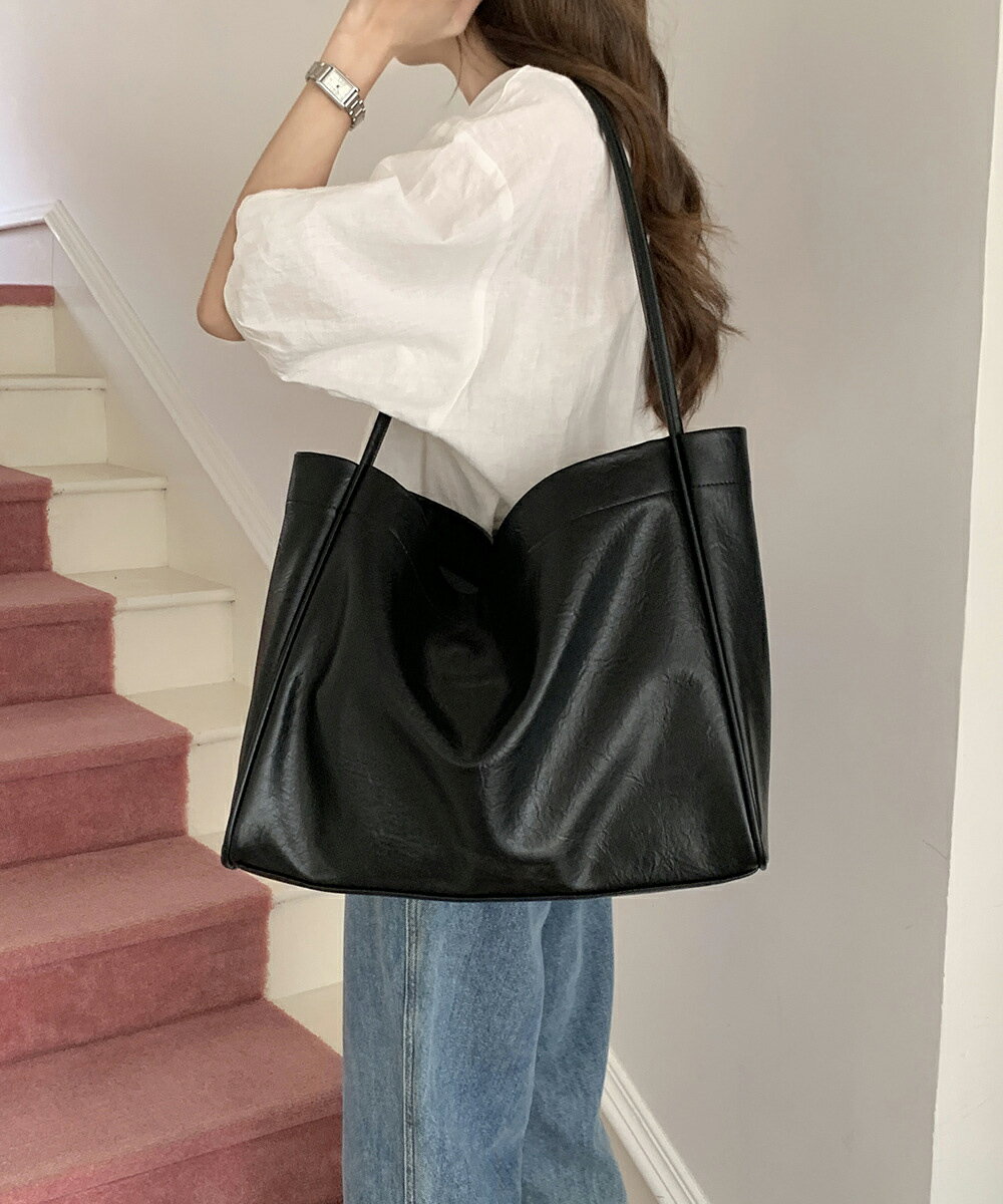 ★3色★ブラック ブラウン シルバー バッグ トートバッグ ハンドバッグ 韓国カジュアル鞄 肩掛けバッグ OL 通勤 通学 鞄 お出かけ デート 旅行 韓国風ファッション インスタ 撮影 アイドル★PUトートバッグ レディース A4 レディース 韓国風 ワンサイズ★フリーダム sale(4)