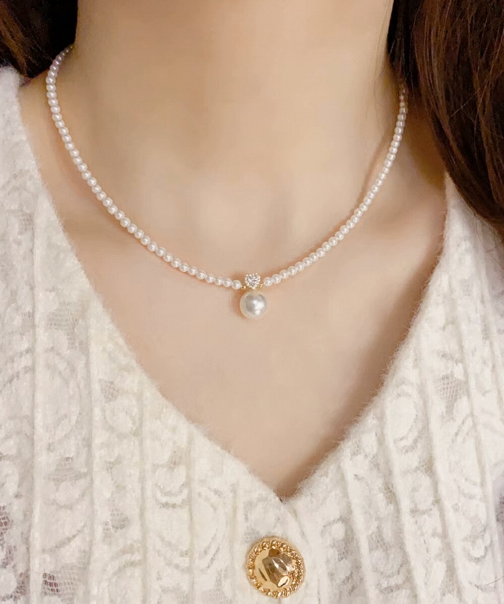 ★1色★ホワイト パールネックレス 大人フェミニン デートコーデ パーティー 女子会 誕生日プレゼント ギフト 付属品 アクセサリー 韓国ファッション インスタ 撮影 アイドル★フェイクパールネックレスレディース 上品 結婚式 女子会 韓国アクセサリー★フリーダムsaleのサムネイル