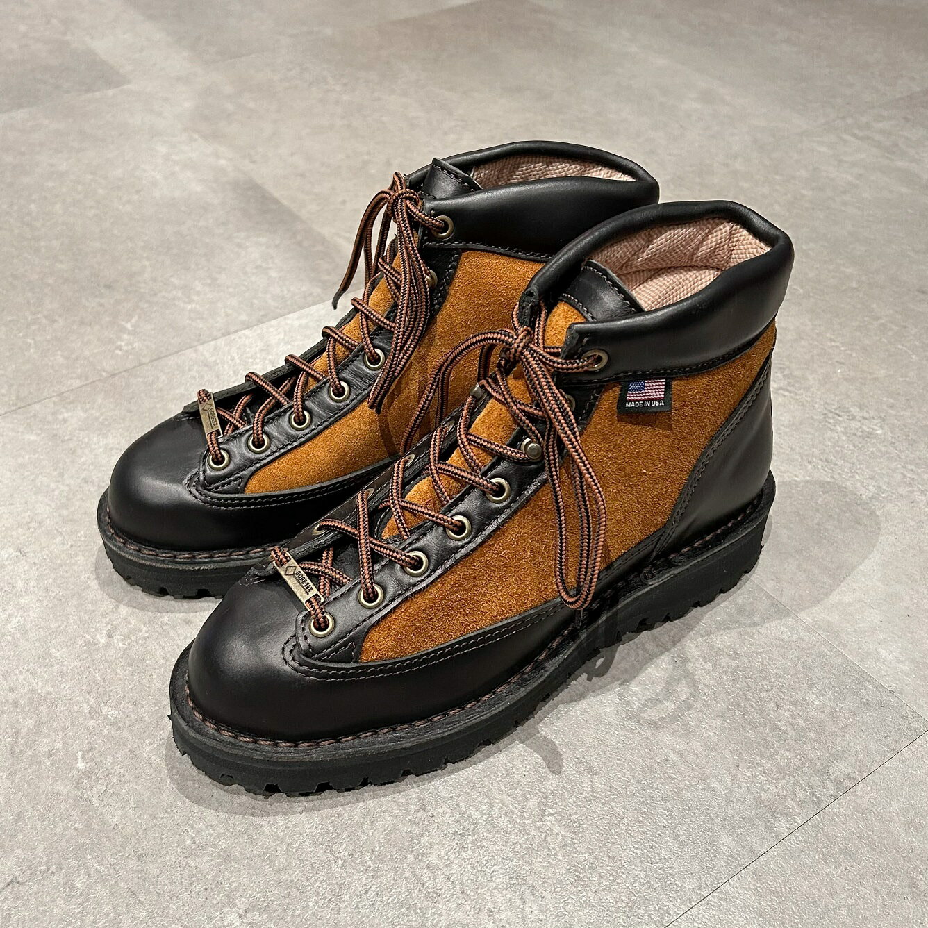 DANNER LIGHT REVIVAL MADE IN USA Wallowa / ダナーライト リバイバル 30424