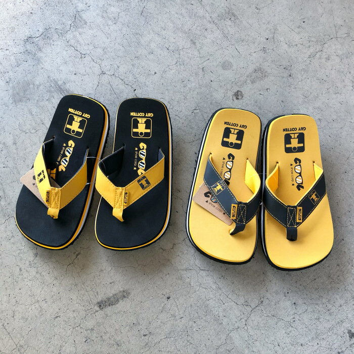 GUY COTTEN / MURIWAY SANDAL Color: Noir(インソール黒), Jaune(インソール黄色) Size: 39/40(US8), 41/42(US9), 43/44(US10) DESCRIPTION GUY COTTENより、インソールのデザインやブランドカラーの配色が目を惹くギコテンのサンダル。 鼻緒タイプのサンダルですが、デッキでも履けるように、滑りづらさ、フィット感、耐久性を高めている他、鼻緒部分の肌当たりも良好。また、ソールに厚みを持たせることでクッション性にも優れており、普通のビーチサンダルとは履き心地がぜんぜん違います。 シルエットが独特でソールがサイズに対して大きくつくられており、包み込まれているようなフィッティングです。 また、ソールに設けられた凹凸によって、滑りにくくグリップ力がありますので、雨天時やレジャーシーンでも活躍してくれます。 - GUY COTTEN / ギ・コテン - 1964年、フランスの城壁に囲まれた要塞都市コンカルノーにて創業したブランド。 コンカルノーのは同国でも屈指の水揚げ量を誇る港町。 創業者GUY COTTENは、タフで軽量なYELLOW OILSKINと呼ばれるPVCコーティングのジャケットを制作。 軽量さ故に、生地の補強もしやすく、既存のセーリングジャケットの3倍以上長持ちする商品を作り上げます。 その後、ヨットスクールに通う子供たちのためのウェアも生産。 当初10人で始めた工場も急速に拡大、現在では300年以上のスタッフにより、世界的にも最大手のセーリングジャケットメーカーとなった。 ・モニターの配色によって、実際のものと色が異なる場合がございます。 ・細心の注意の元採寸しておりますが、多少の誤差はご了承下さい。 ・この商品は当店実店舗でも販売しております。在庫数の更新は随時行っておりますが、お買い上げいただいた商品が、品切れになってしまうこともございます。 その場合、お客様には必ず連絡をいたしますが、万が一入荷予定がない場合は、キャンセルさせていただく場合もございますことをあらかじめご了承ください。