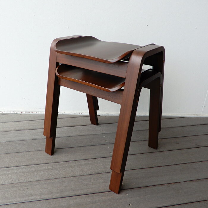 スタッキングスツール スタッキングチェア 木製 玄関スツール おしゃれ かっこいい ウォールナット コンパクト 重ねる 天然木 おしゃれ 木製 北欧 ナチュラル ヴィンテージ 木製スツール 北欧 カフェ風【送料無料】Mild スタッキングスツール オーク/ウォールナット [2]