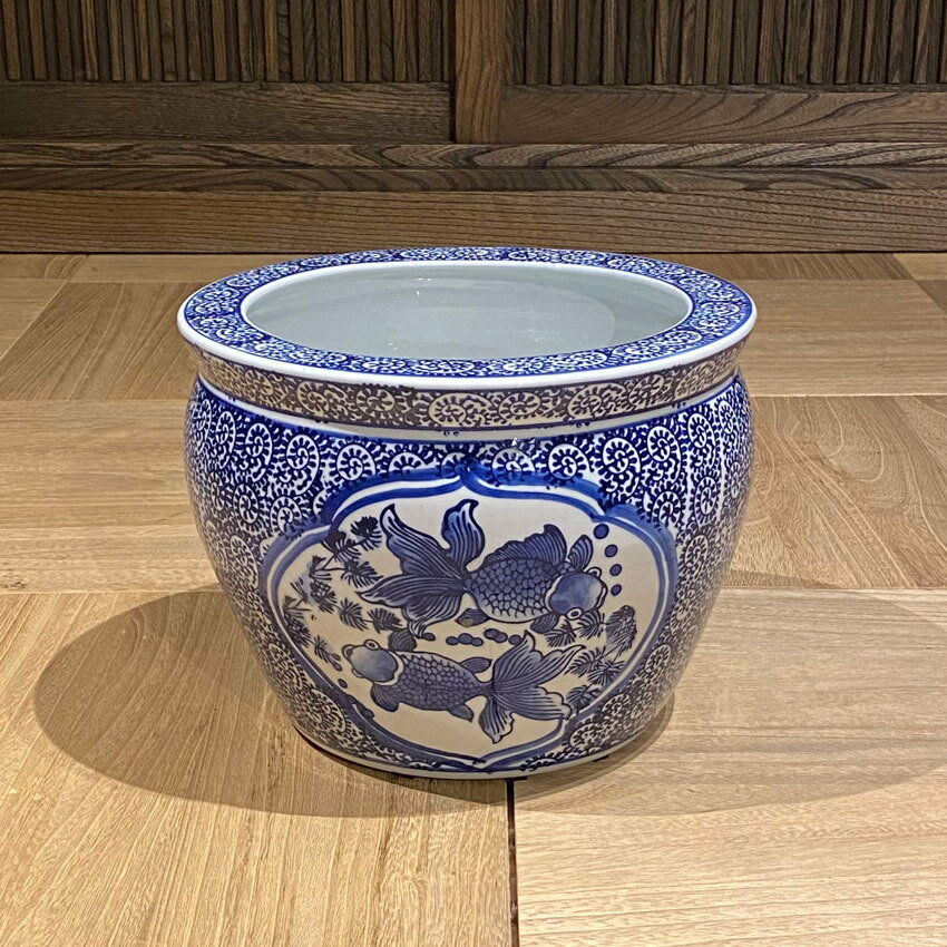 Rakuten - 水鉢 金魚鉢 プランターカバー 水鉢 睡蓮鉢 すいれん鉢 メダカ鉢 金魚鉢 睡蓮鉢 陶器スイレン鉢 ハス鉢 はす鉢 めだか鉢 鉢 陶器 水連鉢 和風 アジアン ビオトープ 観葉植物 ハイドロカルチャー ガーデニング 大きめ【送料無料】青花魚缶金魚（中）