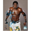 R−トゥルース直筆サイン入りフォト2 WWEスーパースター・R-トゥルース直筆サイン入りフォト R-Truth Signed PhotoWWEスーパースター・R-トゥルースの直筆サイン入りフォトです。（光沢有りオフィシャルフォト）直筆サインのため、それぞれにサインの形は異なります。■サイズ：縦25.5センチ x 横20.5センチ★4月24日1点入荷！ 2