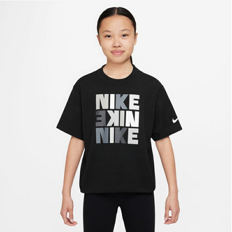 ナイキ キッズ 半袖 Tシャツ 女の子 130-160cm 子供服 NIKE Dri-FIT ジュニア ガールズ プリントT トレーニング スポーツウェア 子ども 女児 デイリー カジュアル 普段使い ブラック 黒 トップス/DZ3579-010