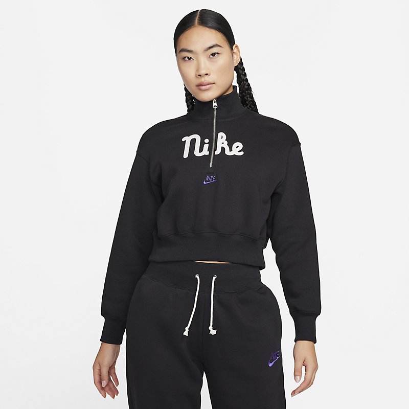 送料無料 ナイキ スウェットシャツ レディース NIKE 裏起毛 トレーナー ショート丈 オーバーサイズ ハーフジップ ハイネック 保温 レディースウェア ブランド 黒 ブラック 女性用 スポーティ スエット 秋冬 スポーツアパレル スポーツウェア/FQ7980-010のサムネイル