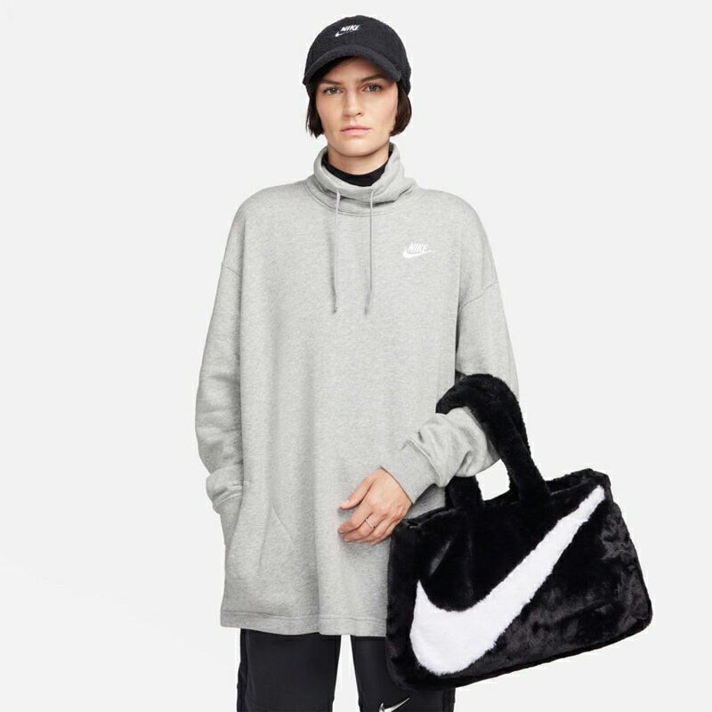 送料無料 ナイキ トートバッグ 10L レディース かばん NIKE フェイクファー トート レディースバッグ 手提げ ショルダー 鞄 スポーツ カジュアル ロゴトート 黒 ビッグロゴ 女性用 ブランド 秋冬 アパレル おしゃれ/FB3050-010のサムネイル