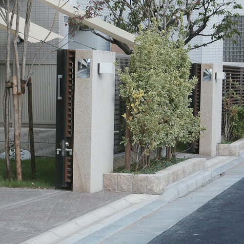 Komy FFミラー車出口＜ビス止めタイプ＞ 150×210