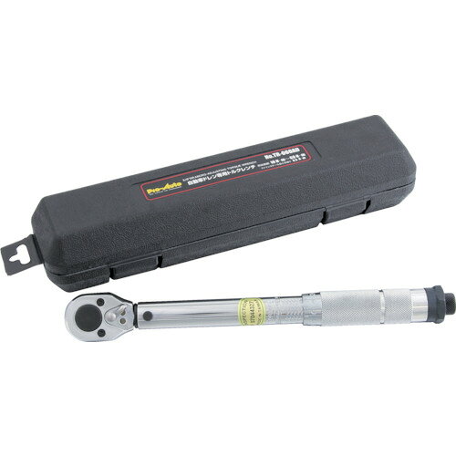 ★特徴★ 自動車オイルドレン専用トルクレンチです。自動車オイルドレンボルトを10から60N・mの設定トルク値で締めつける目的で設計されたトルクレンチです。 ★用途★ 自動車オイルドレンボルトの締め付け作業に。 ★商品スペック★ 仕様・規格 トルク調整範囲(N・m)：10?60 最小目盛(N・m)：0.5 全長(mm)：285 差込角(mm)：9.5 頭部幅(mm)：26.8 入数 1本 質量・質量単位 900g 製造国 台湾 品番 TR-060AD JANコード 4989530606974 メーカー名 スエカゲツール（株）