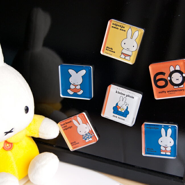 ミッフィー miffy アクリル マグネット 60thデザイン 45×45mm 絵本 かわいい コレクション グッズ 雑貨 アイテム ナインチェ ブルーナ 2020年の65周年記念デザイン うさこちゃん 3