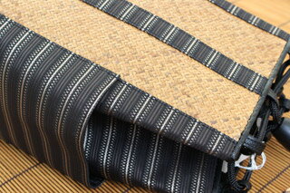 【送料弊社負担】信玄袋　天然籐網代(アジロ)編付　牛革縁底　角型　ファスナーポケット付　正絹本場筑前博多織　　Ver.A〈全5種類〉