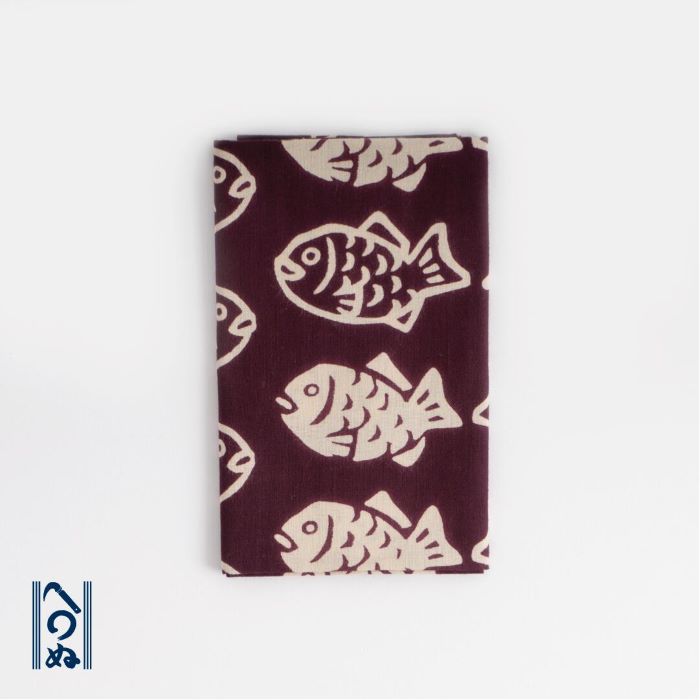 手ぬぐい 日本製 かまわぬ 「たいやき」 たいやき たい焼き 鯛焼き スイーツ 縦柄 横柄 綿 晒 さらし 注染 注染手ぬぐい サイズ タペストリー インテリア 飾る 土産 ギフト プレゼント 贈り物 japan カマワヌ tenugui 手拭い てぬぐい 専門 正規品 メール便 kamawanu