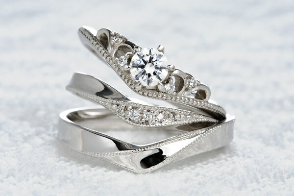 0.3ct.ダイヤモンド婚約指輪(エンゲージリング)/結婚指輪(マリッジリング)3本セットPRF008-03(スイートピー)【当店のオリジナル製品】