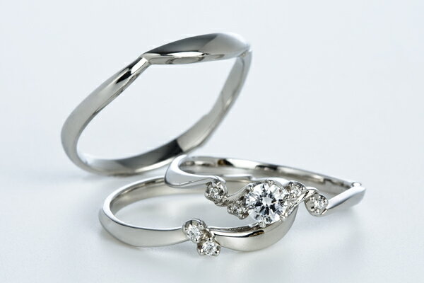 0.2ct.ダイヤモンド婚約指輪（エンゲージリング）/結婚指輪（マリッジリング）3本セットPRF017-02（ナズナ）【当店のオリジナル製品】