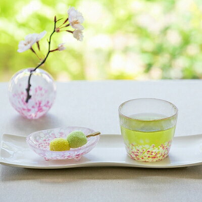 WADA TOKIの石塚硝子 ISHIZUKA GLASS アデリアグラス ADERIA GLASS 津軽びいどろ さくらさくら sakura一輪挿し F79445 桜 花瓶 花器｜アングル3
