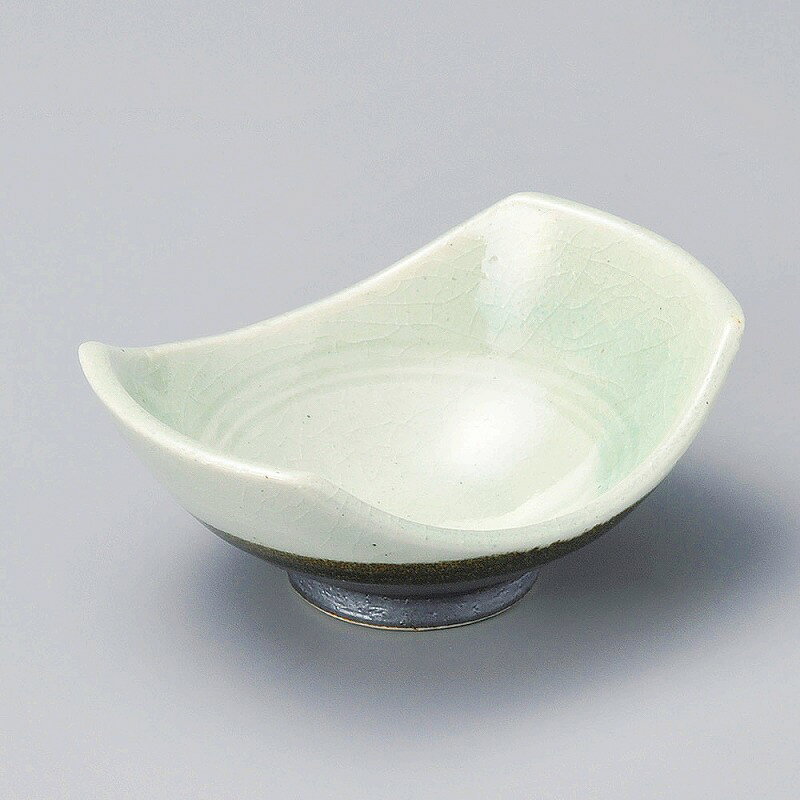 陶里 第31集 青磁貫入舟型小鉢 10523-081