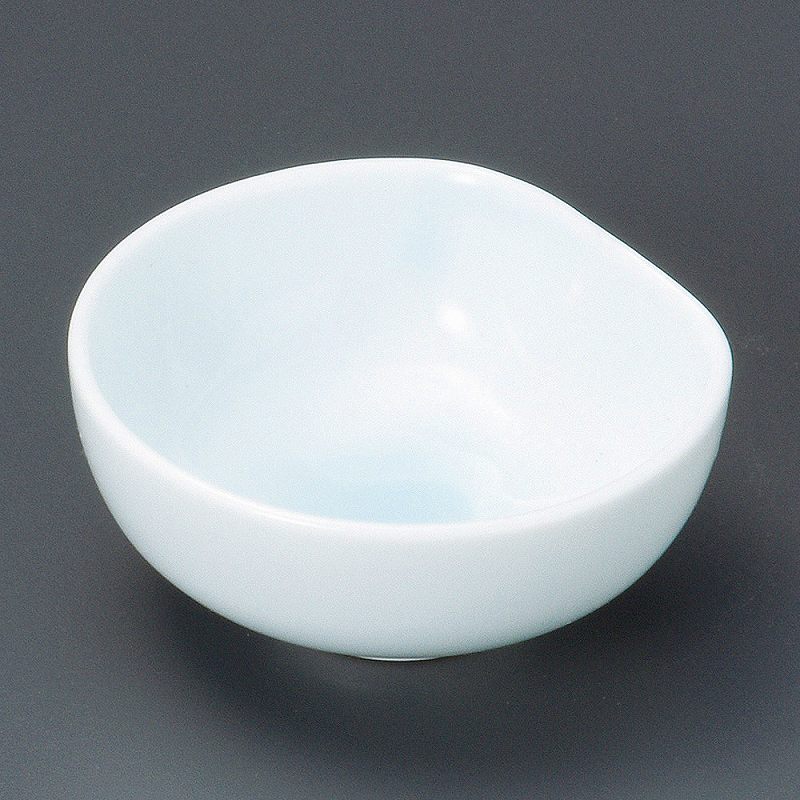 8×7.4×3.8cm