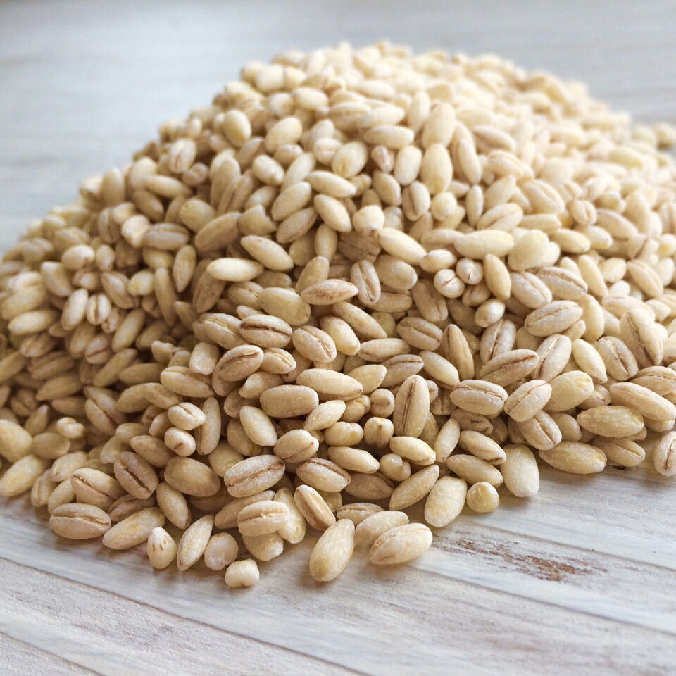 ★テレビで話題の健康食★スーパーフード もち麦 900g(クリックポスト便のみ対応) / βグルカン2倍 美容 ダイエット 麦 雑穀 食物繊維 大麦 テレビ お取り寄せ 通販 お土産 お祝い プレゼント ギフト 母の日 おすすめ 保存食 非常食 備蓄 /格安通販　バレンタイン　人気　ランキング