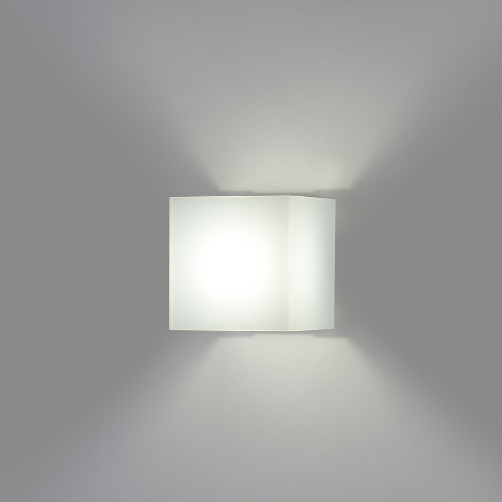 ホタルクス　LEDブラケット　壁直付　上下開放　速結端子ソケット　5000K　昼白色　小形電球40W×1灯相当　SXW-LE171755N