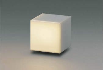 KOIZUMI　LED防雨型スタンドライト　白熱球40W相当　(ランプ付)　電球色　2700K　AU47869L+AE47878E