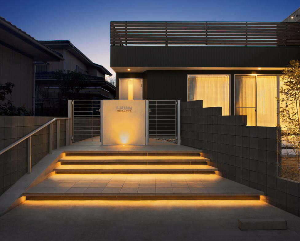 ODELIC　エクステリアライト　間接照明　屋外用　防雨型　24V　調光　モジュール長8010mm　電球色3000K　電源線・エンドキャップ付　TF0801E ※受注生産品