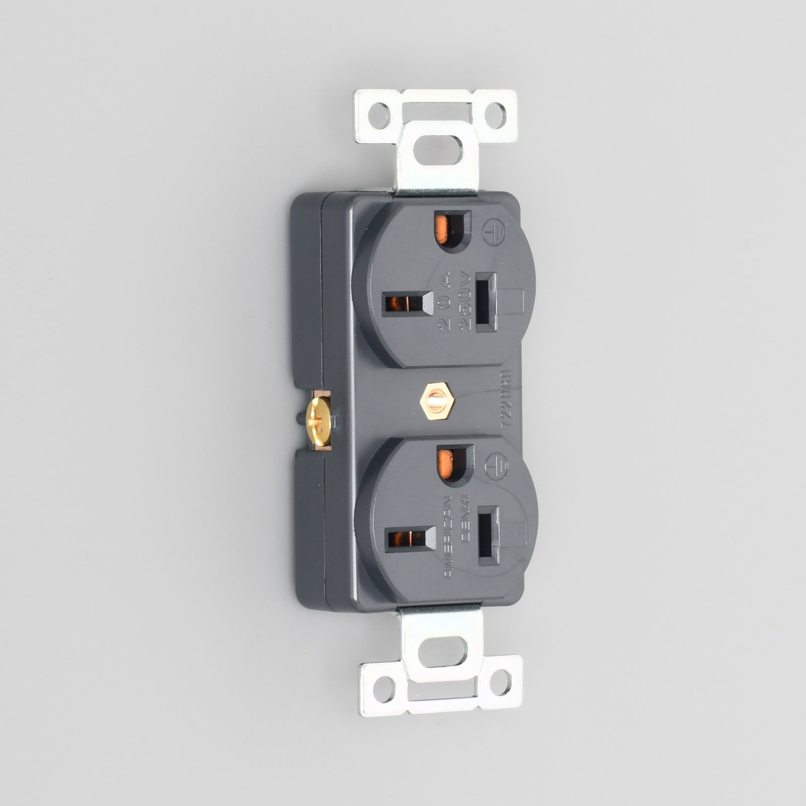 アメリカン電機　接地形2P 20A 250V　平刃形複式埋込コンセント　7220GDALT