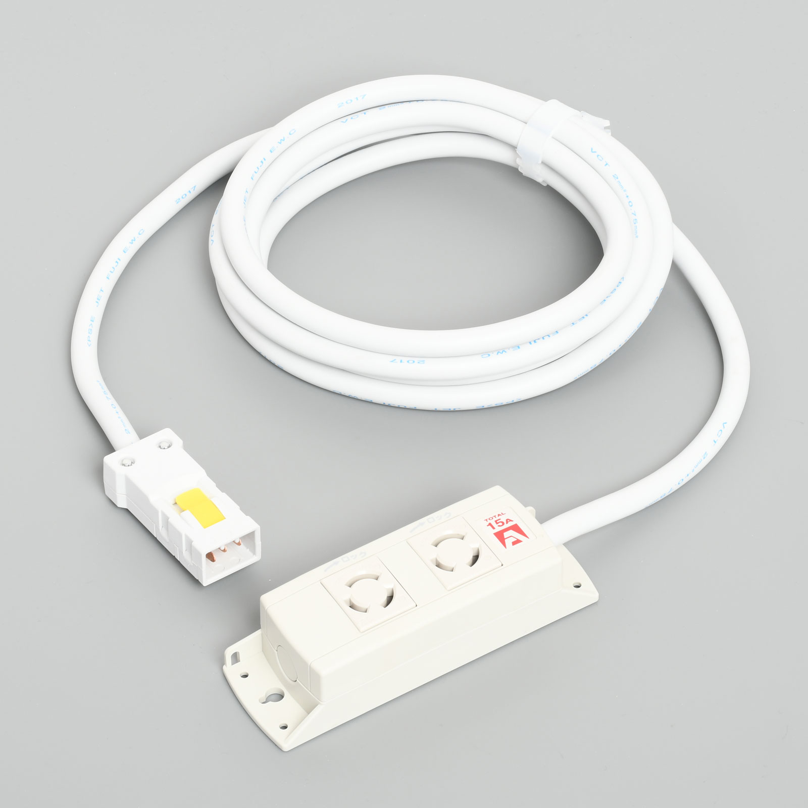 アメリカン電機　接地形2P 15A 125V　�