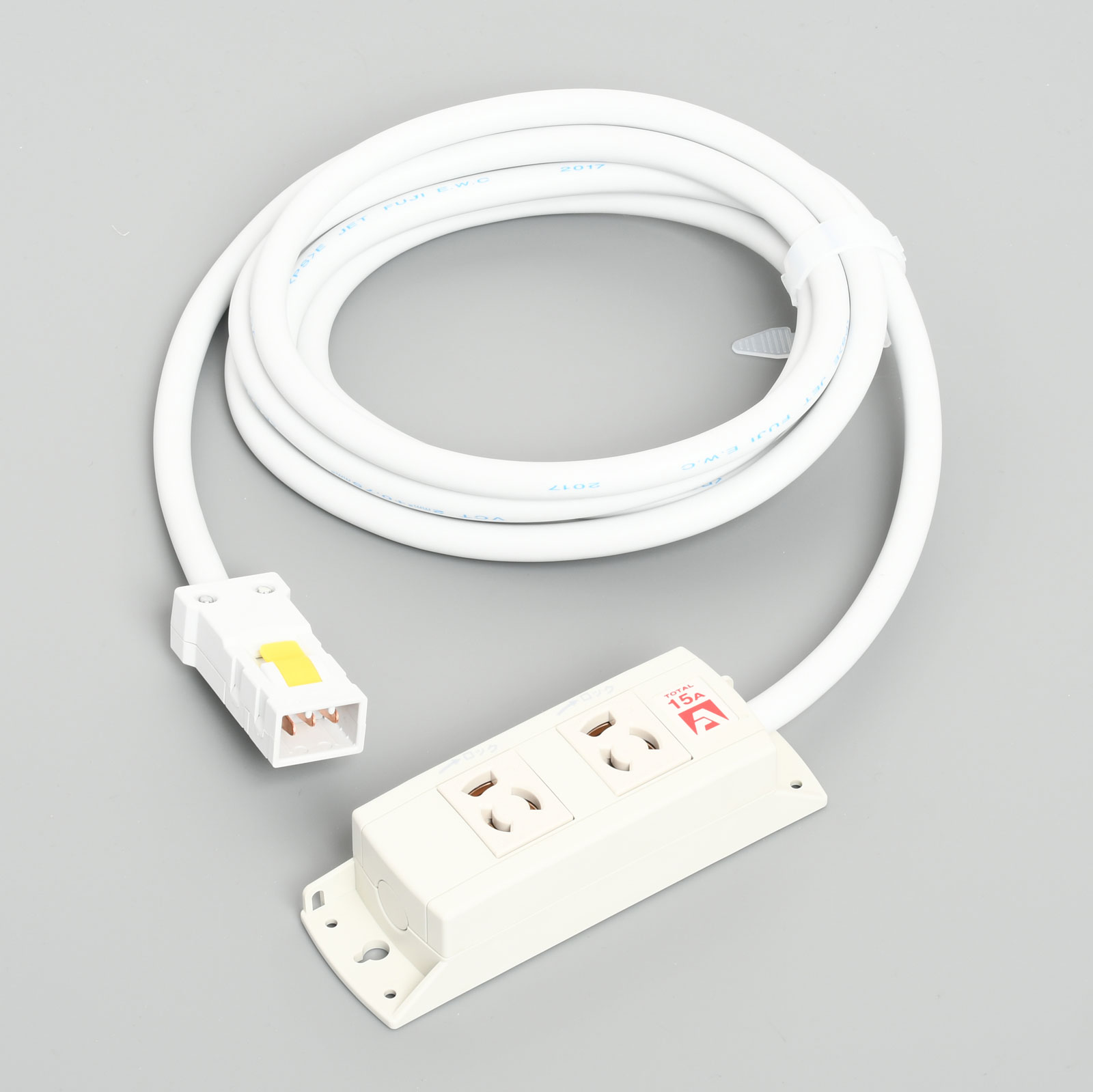 アメリカン電機　接地形2P 15A 125V　マルチユースOAタップ 抜止形2ヶ口 コード3M ハーネスプラグ　KC1146