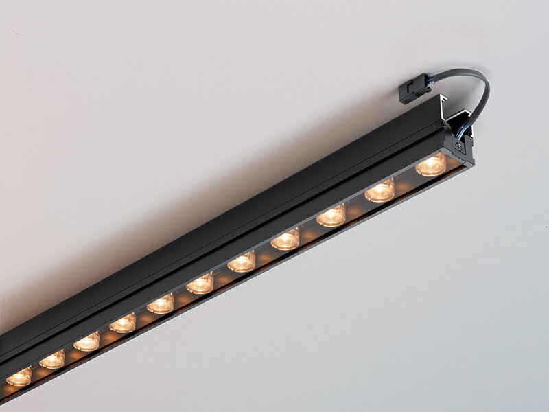 DNライティング　LED照明器具　屋内用高照度ウォールウォッシャーモジュール　LINE WASHシリーズ LWD　ケーブルダクト付き　電源装置別売　本体1000mm　電球色　2800K　15°　クリアフィルター　LWD1000L28-15C ※受注生産品