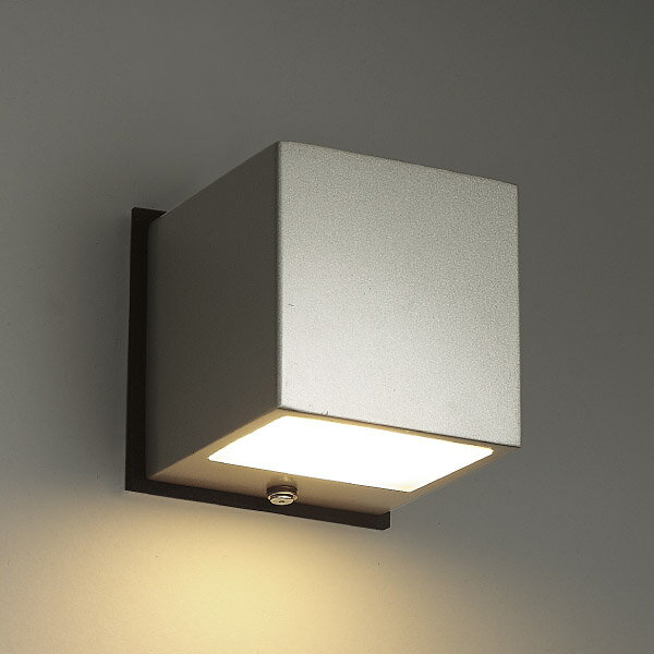 yamada　屋外ブラケット　電球色　Ra85　白熱30W相当　LED一体型　防雨　直付け　AD-2418-L