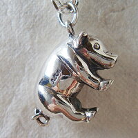 子豚ペンダント ぶたネックレス ブタ 動物モチーフ 首飾り シルバーアクセサリー SILVER925 女性 男性 プレゼント ギフト対応 レディース メンズ 大人 可愛い かわいい 誕生日 オシャレ 贈り物