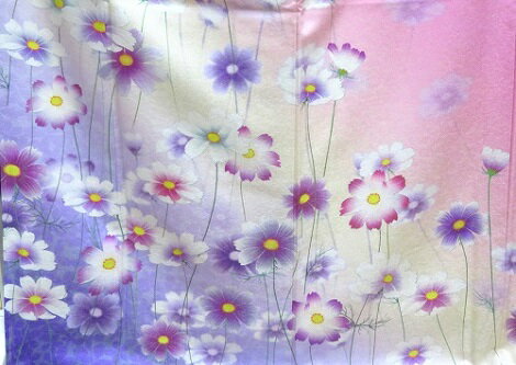 振袖 正絹 中古品　仕立て上がり 着物 きもの 未使用 オーダーレンタル処分品 お仕立て上がり　リサイクル品 仕立て上り　左肩山部分に変色あと有り　難あり ピンク　成人式 卒業式 結婚式 花 裏地ポリエステル 店頭展示品