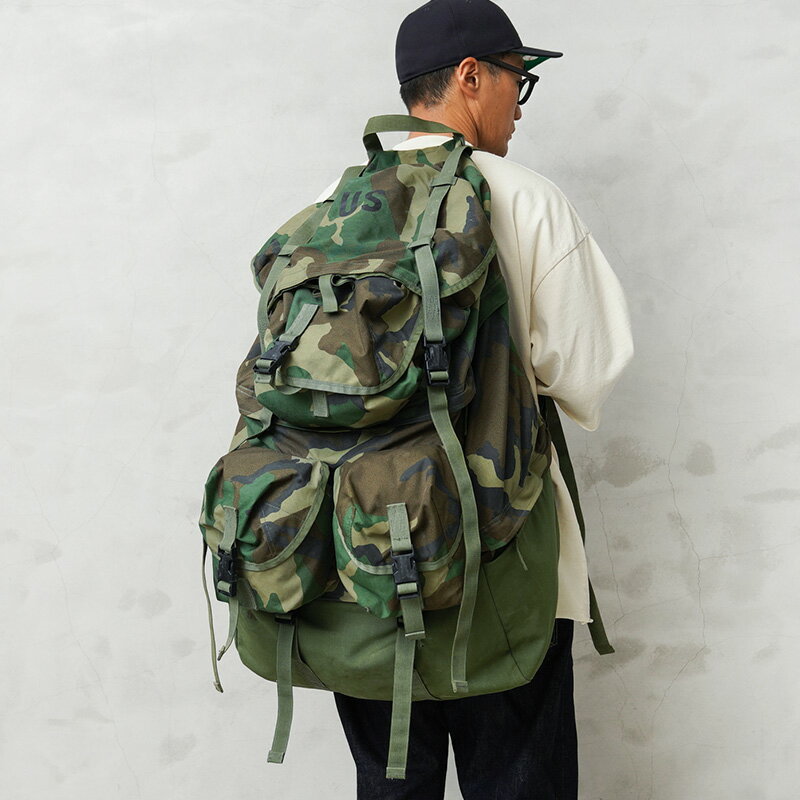 実物 USED 米軍 MCCEB EQUIPMENT バックパック ウッドランド迷彩【クーポン対象外