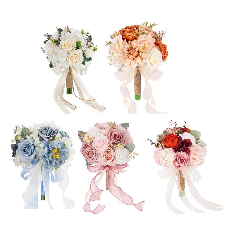 花嫁のためのウェディングブーケ.花嫁介添人.造花.シルクフラワー.フェイクフラワー.バレンタインデーに花を持つ花嫁