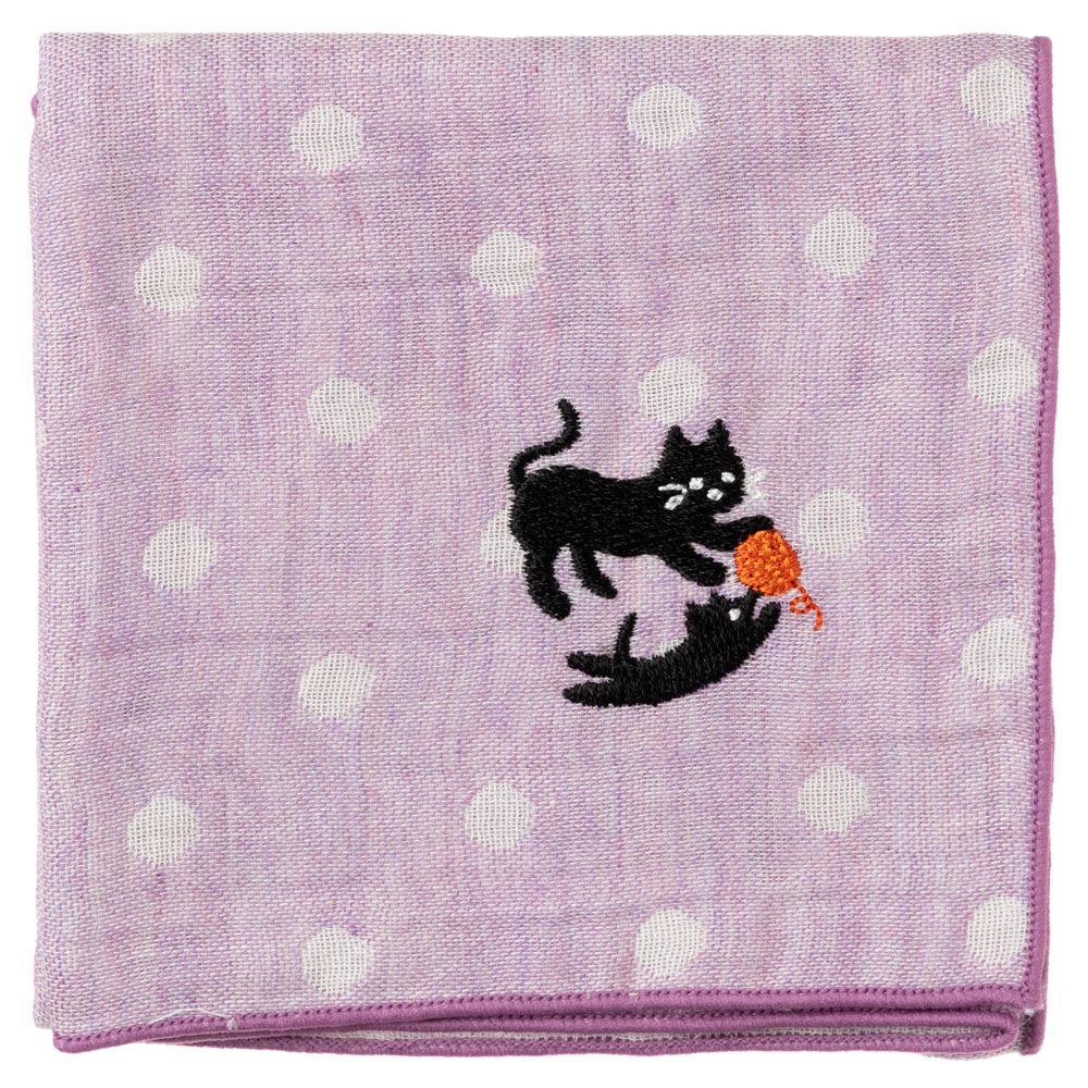 ガーゼ どうぶつのおやこハンカチ　ねこ　刺繍入りガーゼハンカチ　スーベニール　Animal pattern embroidered gauze handkerchief