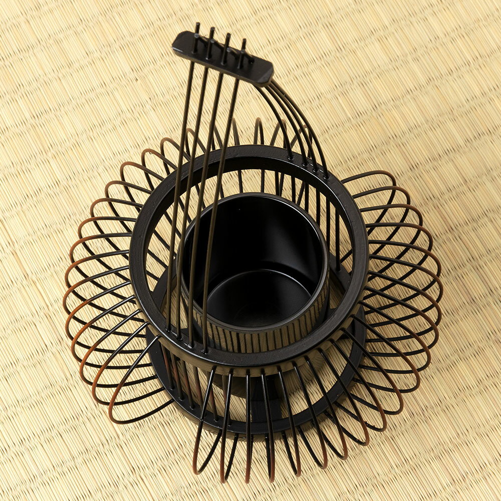 駿河竹千筋細工 花器 千姫(塗り) 静岡県伝統工芸品 伝統工芸士・黒田英一 作 職人が竹ひごを組んで千筋にして作り上げられた花瓶 繊細で滑らかな曲線美