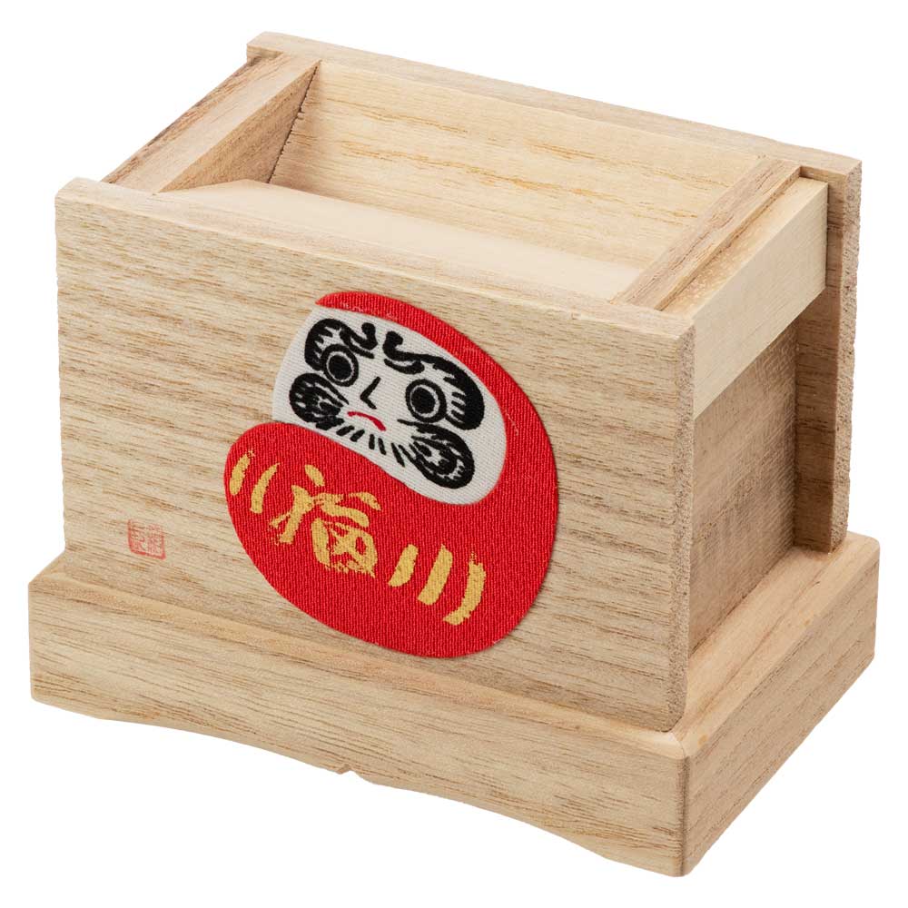 オススメコメント 1つ1つ職人により丹精を込めて作られた、東京浅草の桐工芸品製造「箱長」の木工品です。こちらは賽銭箱の形をした貯金箱。前面には和布の木目込細工が施され、優美な印象です。貯まったお金は、底面から取り出すことができます。【箱長】...