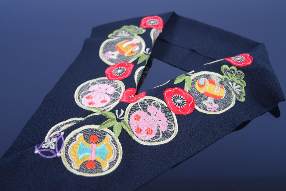 振袖・袴に!刺繍半衿「宝づくし(黒)」