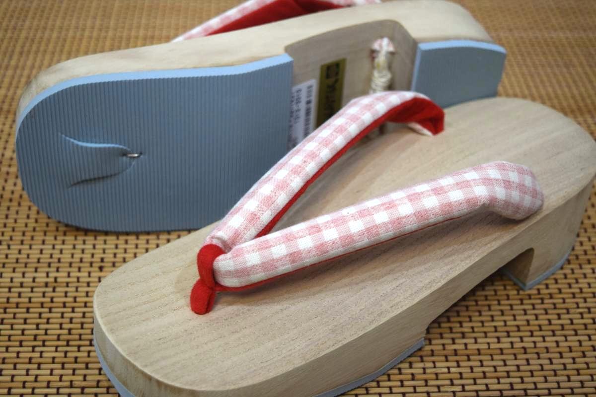 【日本製】【高級桐下駄】「格子の鼻緒（ピンク）」