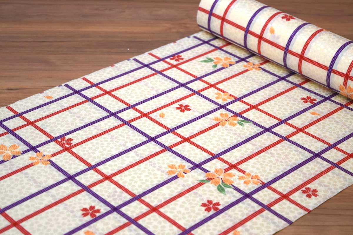 「桜の地模様に格子に桜」