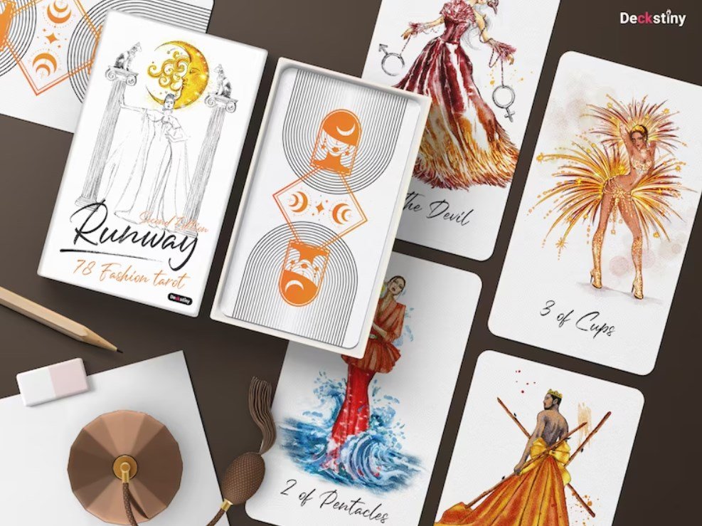 【タロットカード】 【Deckstiny】 【正規販売店】 ランウェイ タロット（第2版） 78pcs Runway Tarot 2nd Edition 占い 数量限定