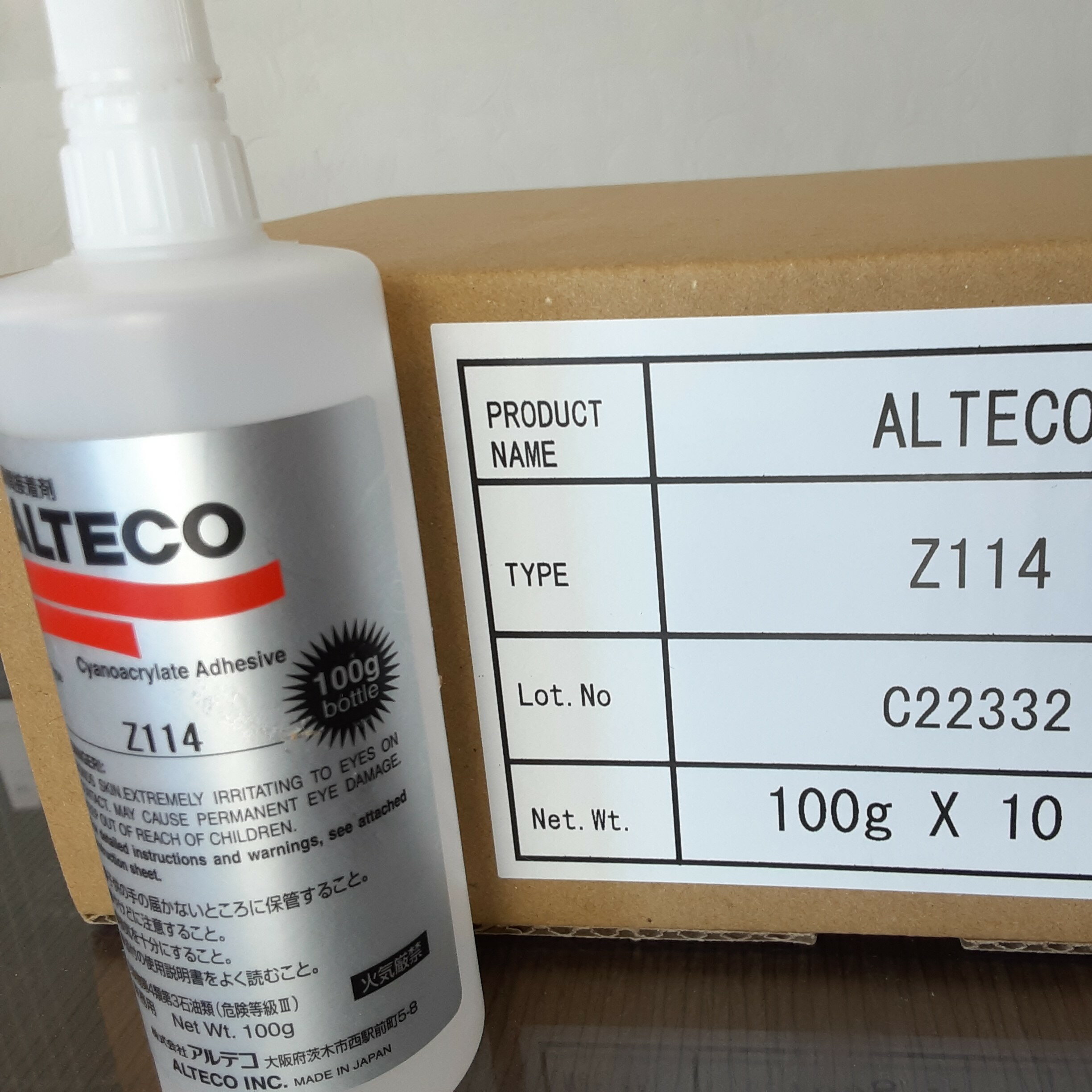 瞬間接着剤 超速硬化型 Z114 100gX10本　ALTECO　アルテコ製　木材の節や割れの修理に最適です　DIY　板材の補修